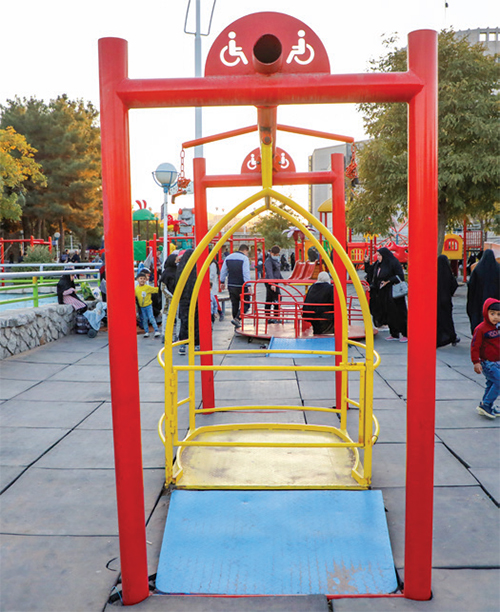 لبخند بوستانهای مشهد به کودکان توان یاب لبخند بوستانهای مشهد به کودکان توان یاب