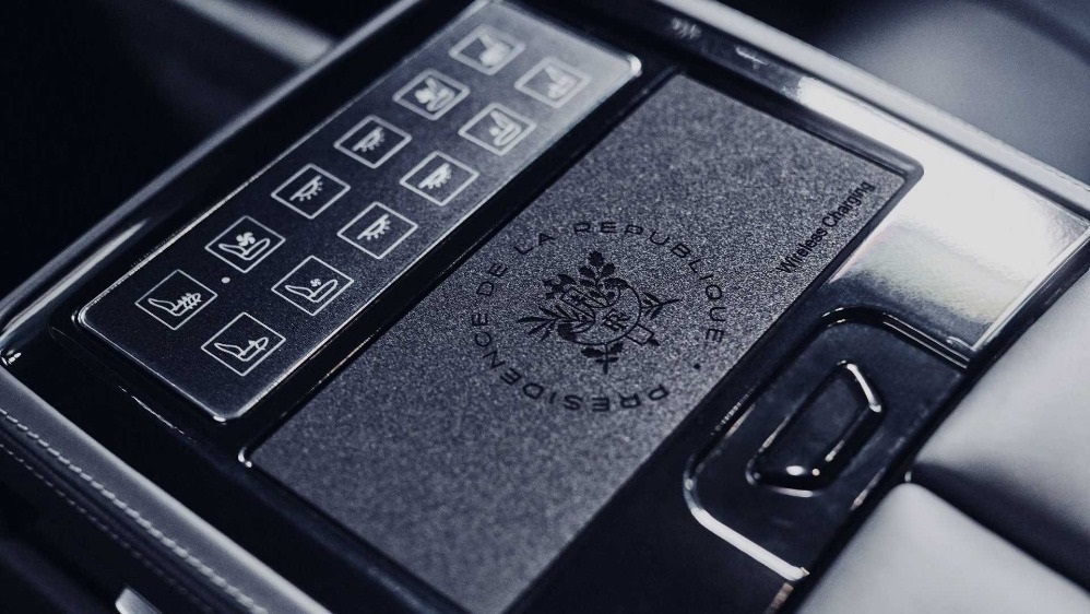 با خودروی لوکس رئیس جمهور فرانسه آشنا شوید + عکس با خودروی لوکس رئیس جمهور فرانسه آشنا شوید + عکس