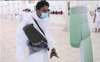 تجهیز مسجدالحرام به ربات های راهنما + عکس تجهیز مسجدالحرام به ربات های راهنما + عکس