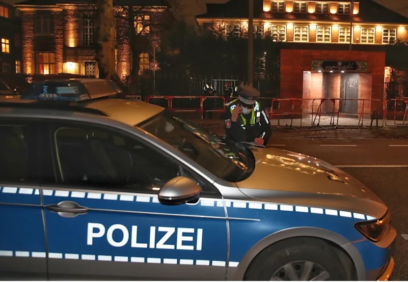 دویچه وله از حمله به ساختمان کنسولگری ایران در هامبورگ خبرداد