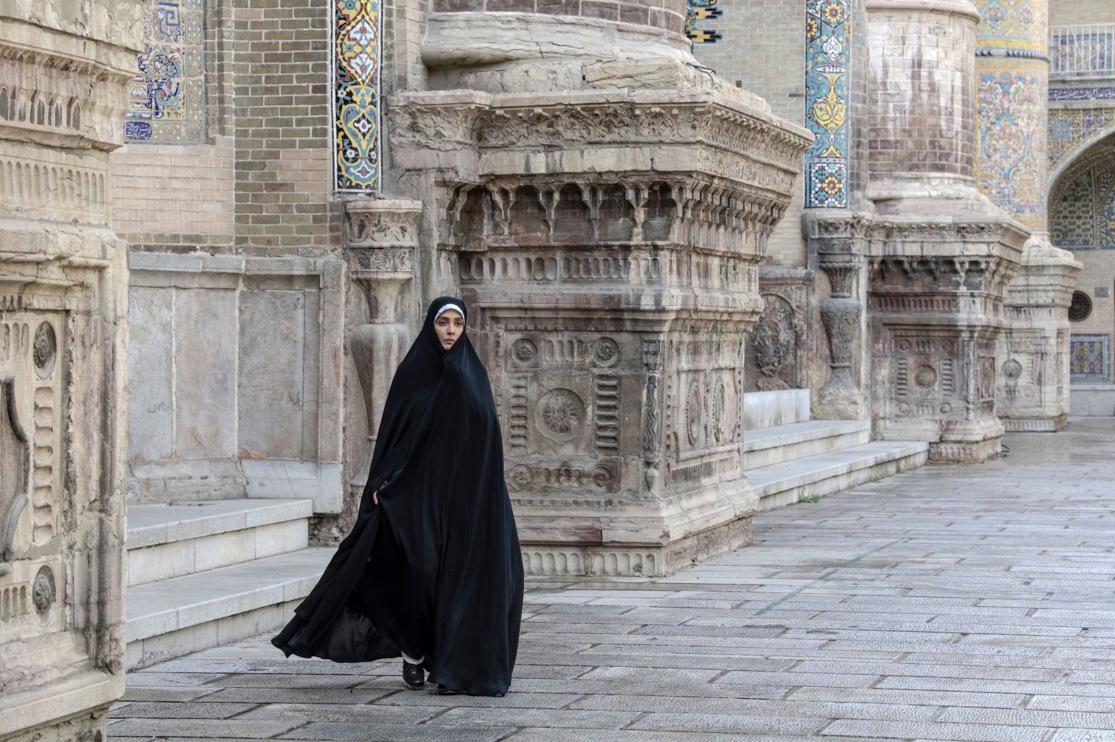 چرا بهروز شعیبی «روز بلوا» را به یک مینیسریال سه قسمتی تبدیل کرد؟ چرا بهروز شعیبی «روز بلوا» را به یک مینیسریال سه قسمتی تبدیل کرد؟