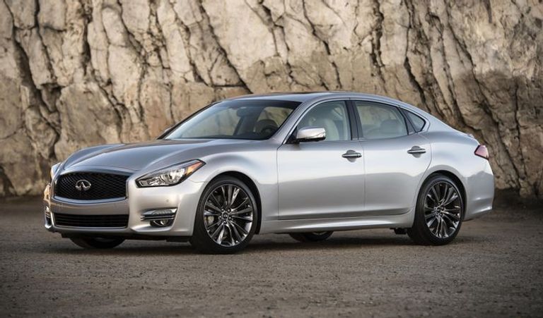 ۸ خودرو هم تراز BMW سری ۵ را بشناسید ۸ خودرو هم تراز BMW سری ۵ را بشناسید