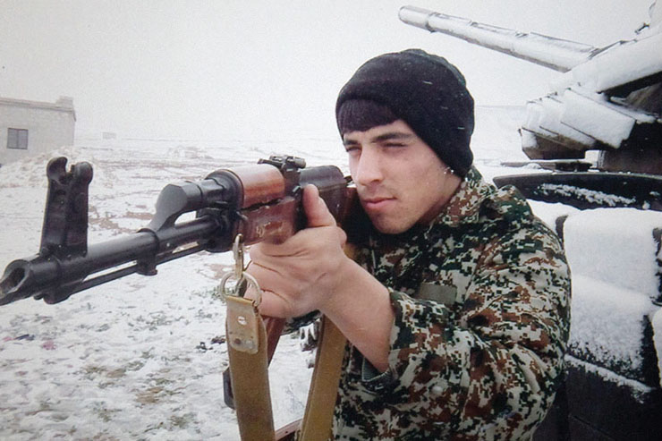 یکی شهید شد و دیگری جانباز یکی شهید شد و دیگری جانباز