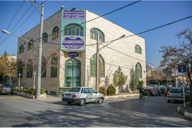 قدیمی، اما بی سر وسامان قدیمی، اما بی سر وسامان