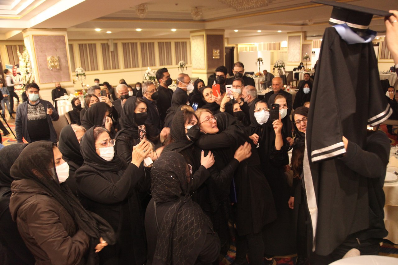 جشن فارغ&zwnj;التحصیلی آرمان عبدالعالی در شب هفتم او + فیلم و عکس