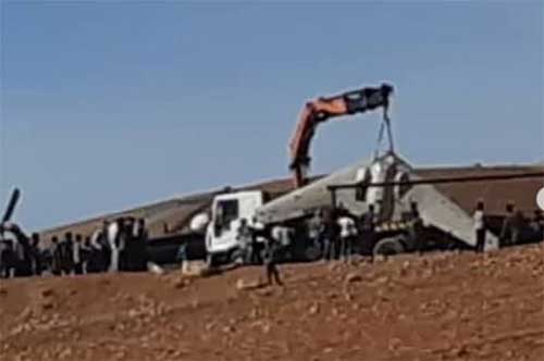 سقوط پهپاد در روستای میهه کوهرنگ (چهارمحال و بختیاری) + فیلم (۱۴ آذر ۱۴۰۰) سقوط پهپاد در روستای میهه کوهرنگ (چهارمحال و بختیاری) + فیلم (۱۴ آذر ۱۴۰۰)