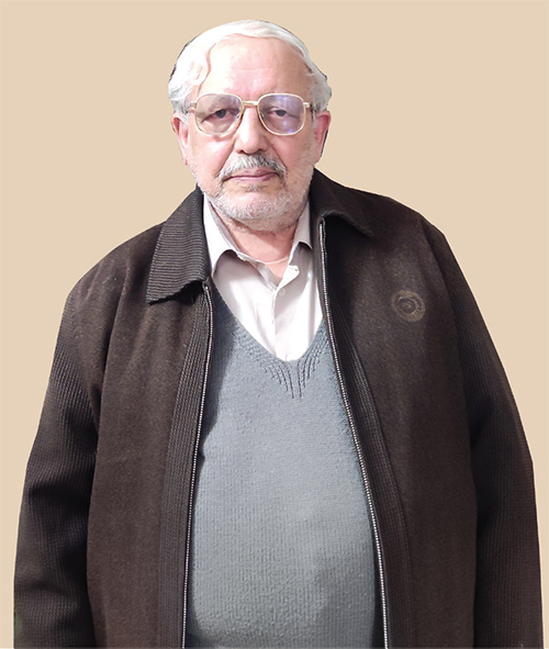 زیر سقف حرم دست و دل گرم است