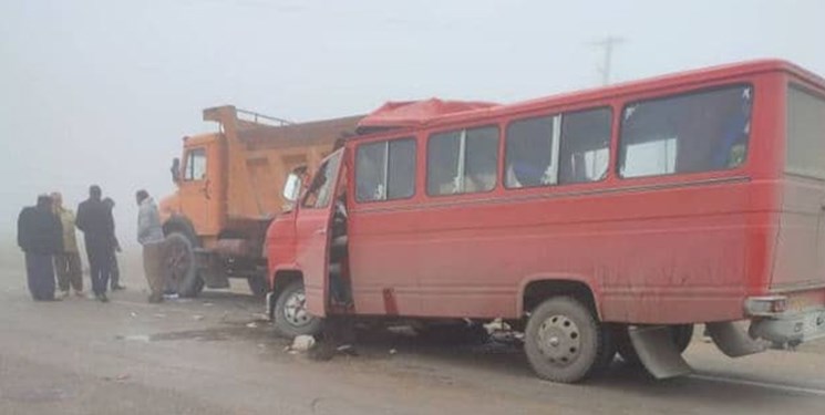 واژگونی مینیبوس دانش آموزان در کرمانشاه با دو فوتی و ۱۶ مصدوم + فیلم و عکس واژگونی مینیبوس دانش آموزان در کرمانشاه با دو فوتی و ۱۶ مصدوم + فیلم و عکس