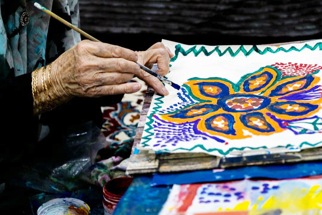 نگاهی به آثار نقاشی زهرا نعمتی، که در قالب نمایشگاه «باغ یک گل» در نگارخانه رادین برگزار شد نگاهی به آثار نقاشی زهرا نعمتی، که در قالب نمایشگاه «باغ یک گل» در نگارخانه رادین برگزار شد