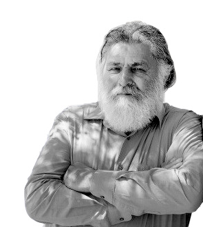 غلامرضا بایزان منش، بازیگر پیشکسوت مشهدی، این روز&zwnj;ها در بستر بیماری است