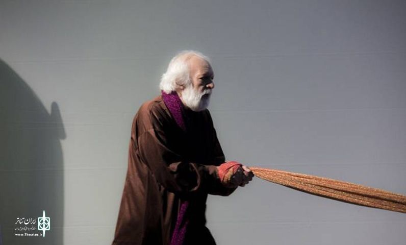 غلامرضا بایزان منش، بازیگر پیشکسوت مشهدی، این روزها در بستر بیماری است غلامرضا بایزان منش، بازیگر پیشکسوت مشهدی، این روزها در بستر بیماری است