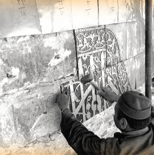 تاریخ خورشیدِ مطلای مشهد تاریخ خورشیدِ مطلای مشهد