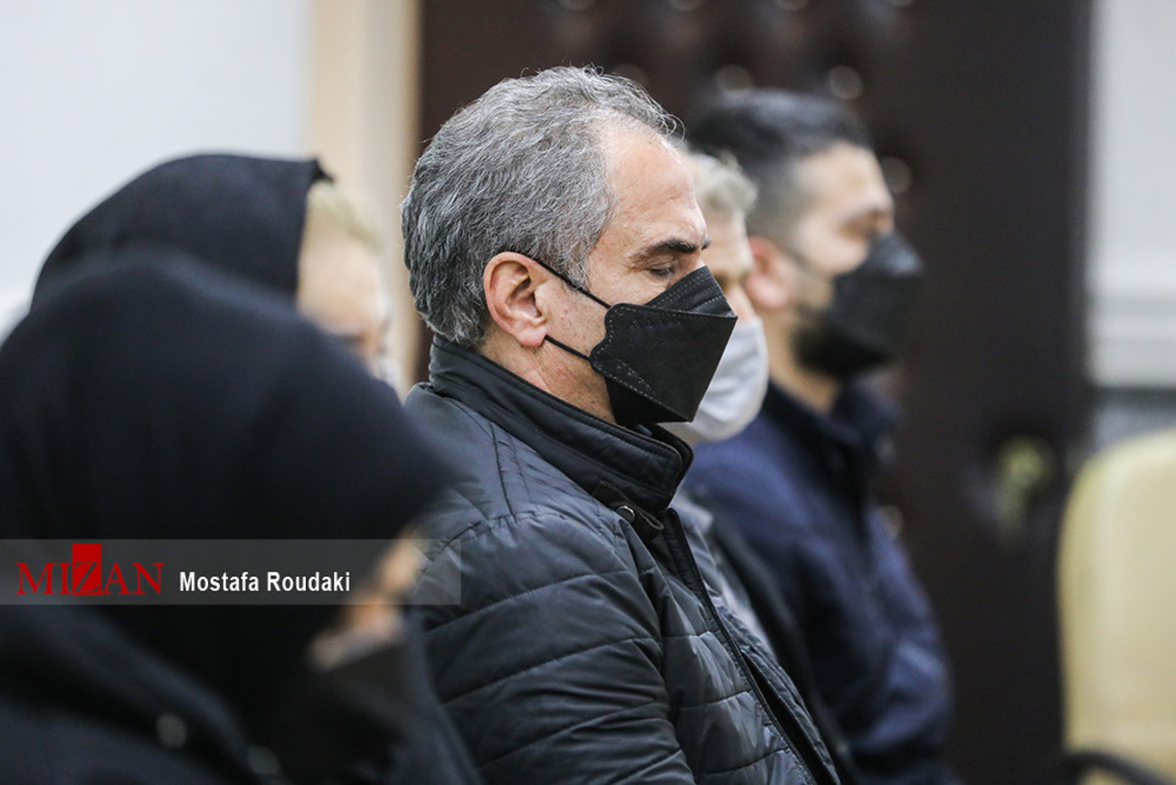 تصاویری از آخرین تلاش&zwnj;ها برای جلب رضایت خانواده غزاله شکور و عفو آرمان عبدالعالی (۳ آذرماه ۱۴۰۰)