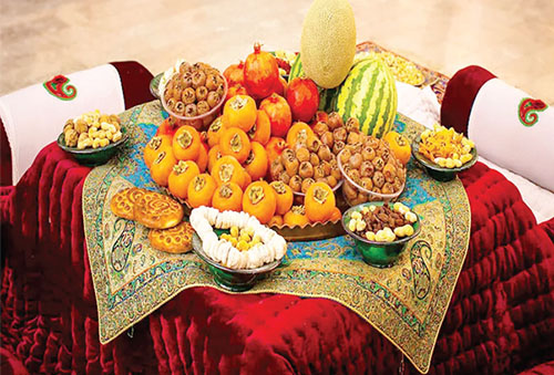 استقبال مشهدیها از چله با چهل چراغ استقبال مشهدیها از چله با چهل چراغ