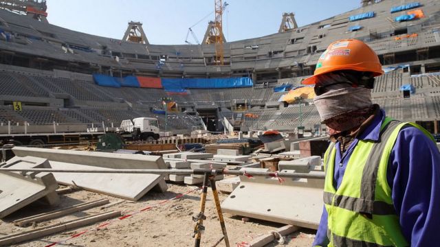 جام جنجالی جهانی در قطر| جانِ ۶۵۰۰ انسان... جام جنجالی جهانی در قطر| جانِ ۶۵۰۰ انسان...
