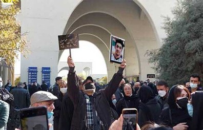 مراسم خاکسپاری آرمان عبدالعالی بعد از قصاص + فیلم و عکس