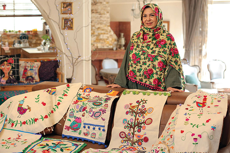 روایتی از اشتغالزایی هنرمند مشهدی برای زنان زندانی روایتی از اشتغالزایی هنرمند مشهدی برای زنان زندانی