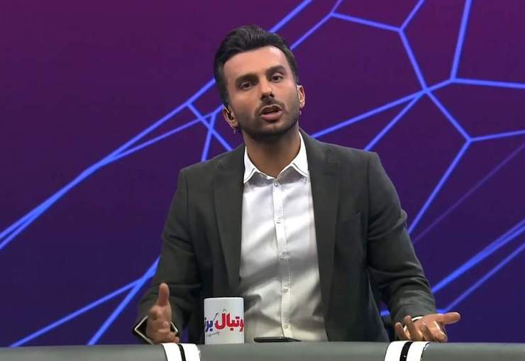 صادق درودگر در برنامه فوتبال برتر پرده از پیامک محمد حسین میثاقی، مجری این برنامه برداشت که درآن از یک پیشنهاد ۱۸۰ میلیاردی برای سازمان لیگ رونمایی کرده است. آیا این اقدام جزو مسئولیت‌های یک مجری تلوزیونی است؟