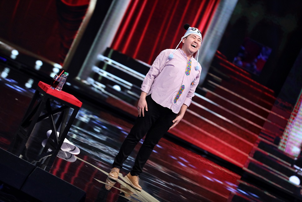 استنداپ کمدین افغانستانی: من نیامده بودم به کسی توهین کنم استنداپ کمدین افغانستانی: من نیامده بودم به کسی توهین کنم