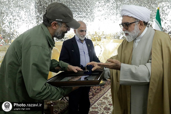 تقدیر تولیت آستان قدس رضوی از فیلم «موقعیت مهدی» حجازیفر و عواملش تقدیر تولیت آستان قدس رضوی از فیلم «موقعیت مهدی» حجازیفر و عواملش