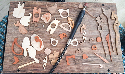 همنشینی با چوبهای رنگی همنشینی با چوبهای رنگی