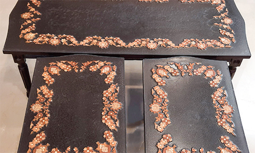 همنشینی با چوبهای رنگی همنشینی با چوبهای رنگی