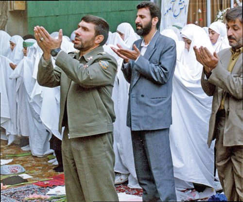 سردار ایران، سرباز اسلام