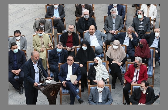 گفتوگو با «محمد ارزگانی» تنها هنرمند مهاجر در ضیافت افطار رییس جمهور گفتوگو با «محمد ارزگانی» تنها هنرمند مهاجر در ضیافت افطار رییس جمهور