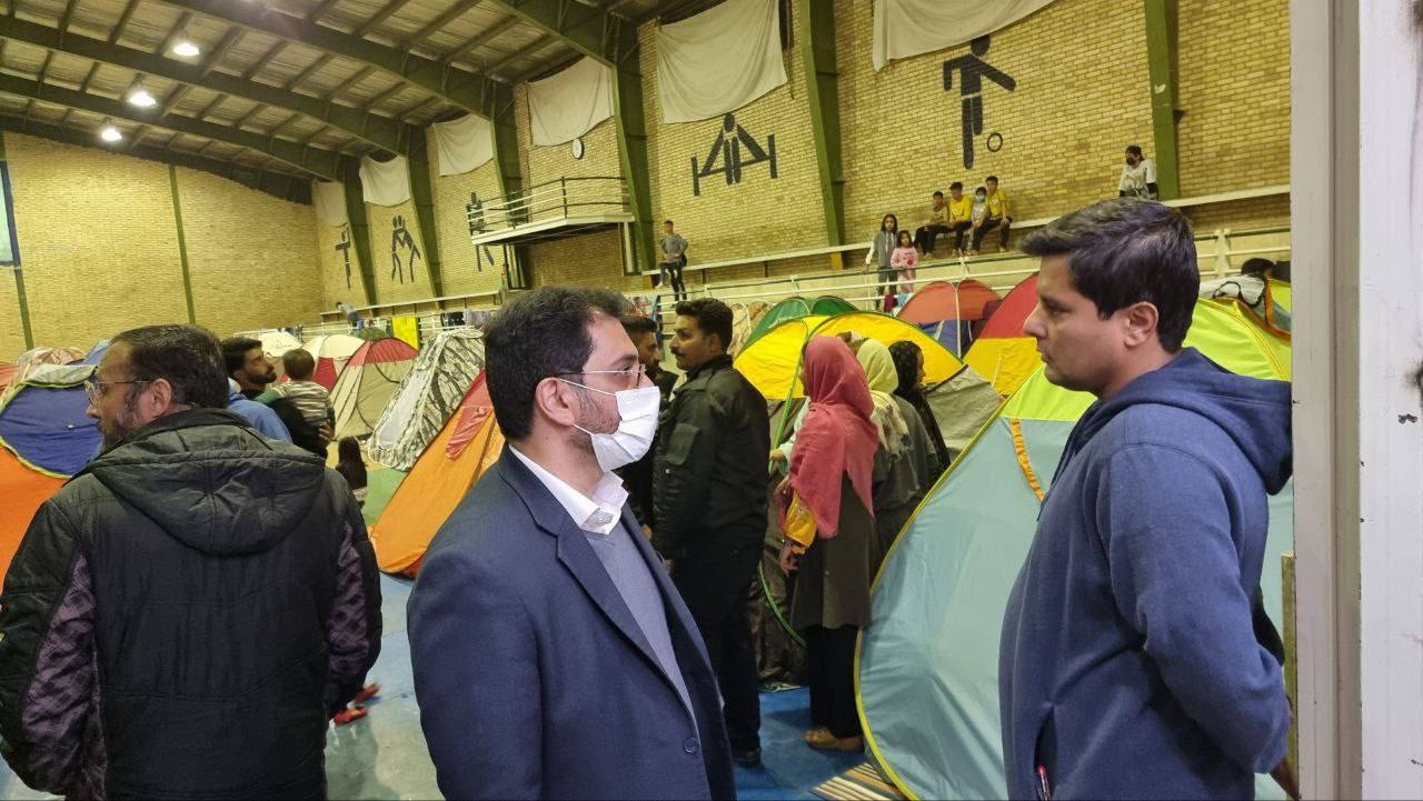 بازدید شبانه شهردار مشهد از اماکن استقرار زائران در مشهد بازدید شبانه شهردار مشهد از اماکن استقرار زائران در مشهد