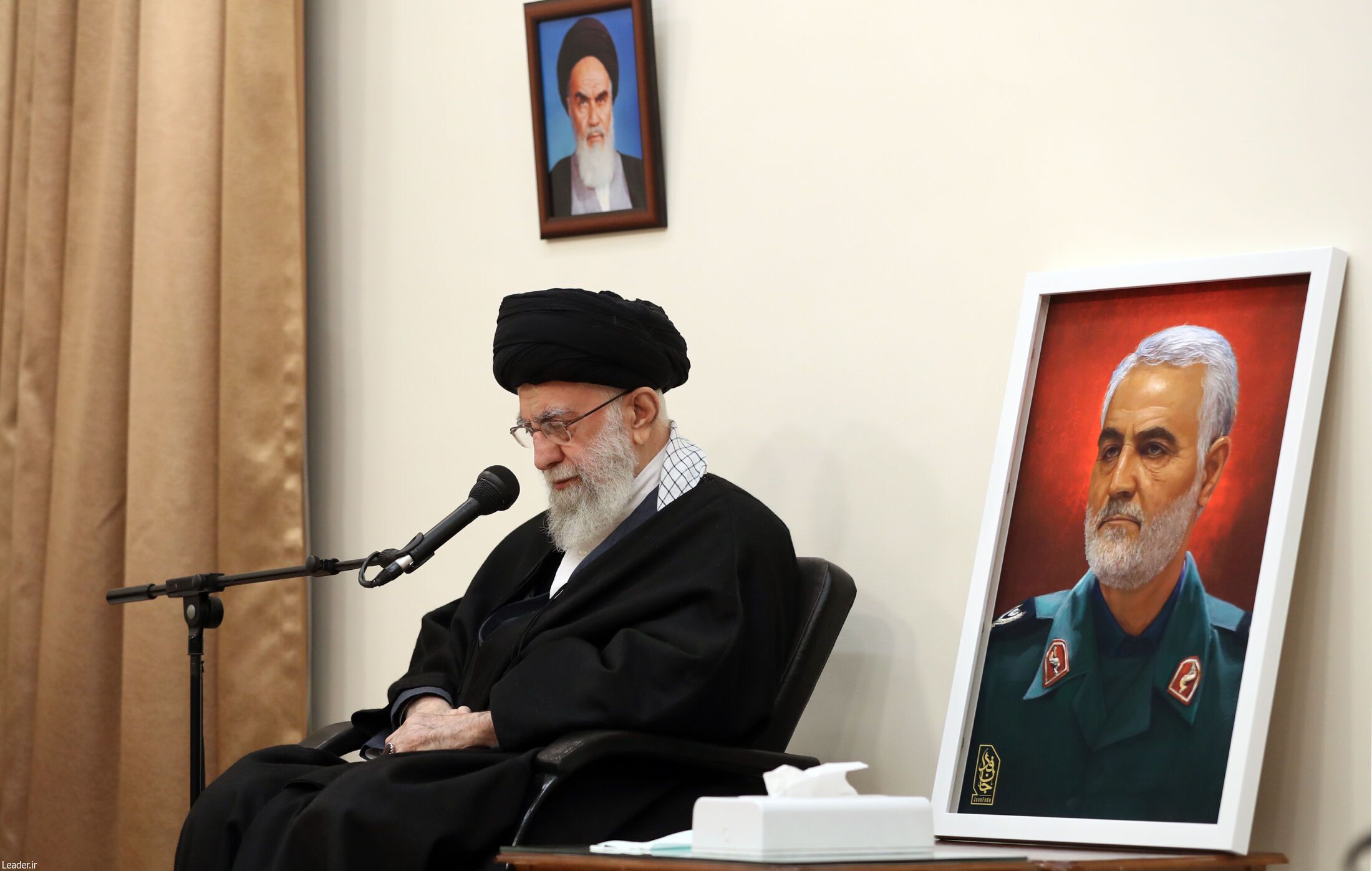 رهبر انقلاب: کار بزرگ شهید سلیمانی حفظ، رشد دادن، مجهز کردن و احیاء جبهه مقاومت بود| قدردانی از فعالیتهای سردار قاآنی+ عکس رهبر انقلاب: کار بزرگ شهید سلیمانی حفظ، رشد دادن، مجهز کردن و احیاء جبهه مقاومت بود| قدردانی از فعالیتهای سردار قاآنی+ عکس