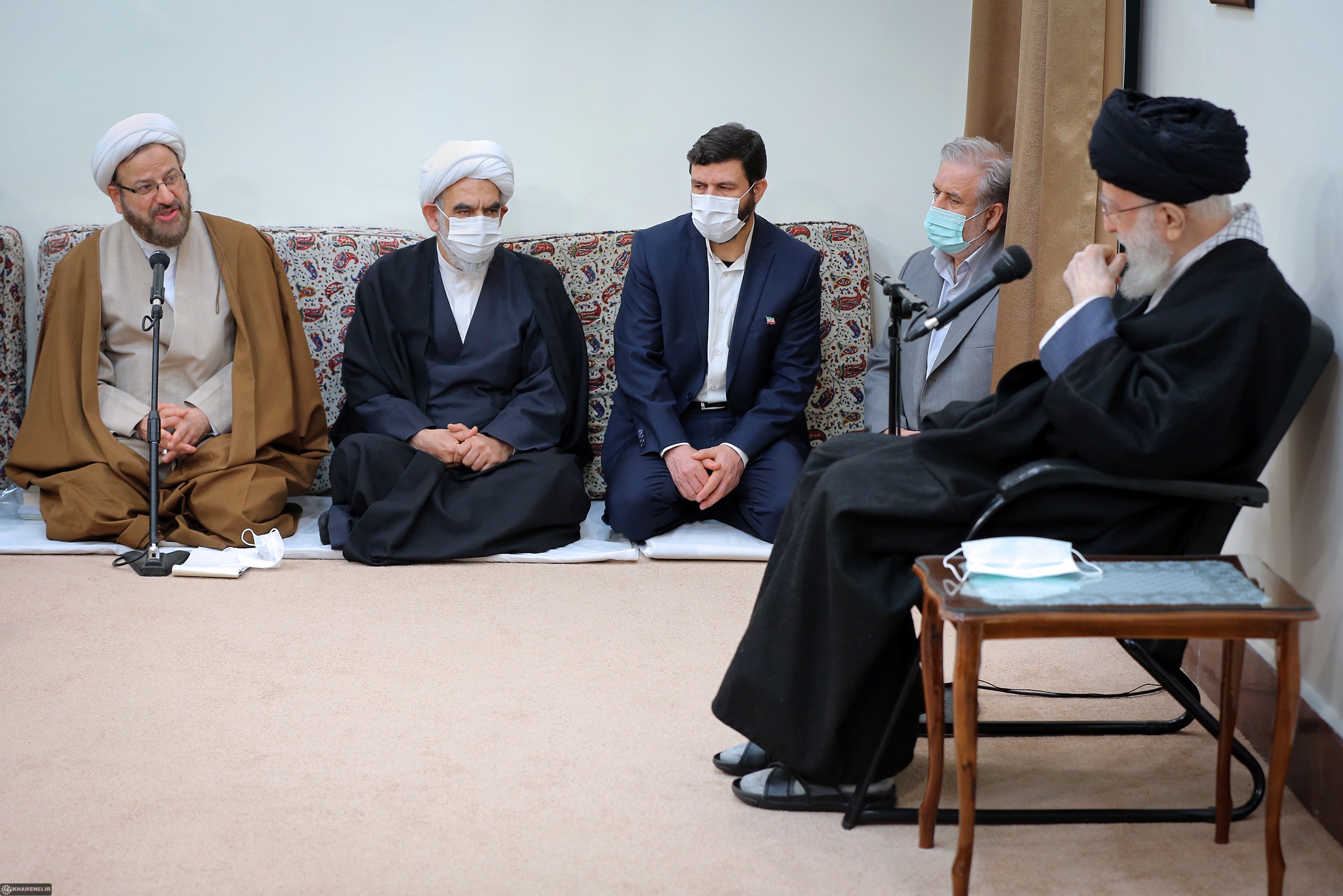 رهبر انقلاب: حرف نوی جمهوری اسلامی تشکیل حکومت با اثرگذاری توأمان مردم و اصول دینی است| مسئله پیشرفت علمی فراموش نشود