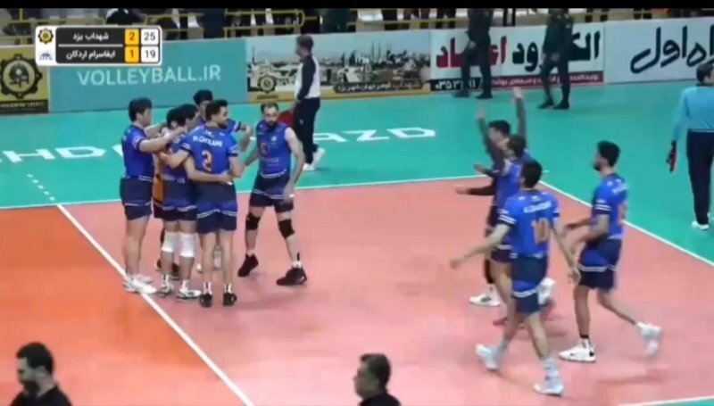 جنجال عجیب لیگ برتر والیبال در یزد + فیلم و تصاویر جنجال عجیب لیگ برتر والیبال در یزد + فیلم و تصاویر