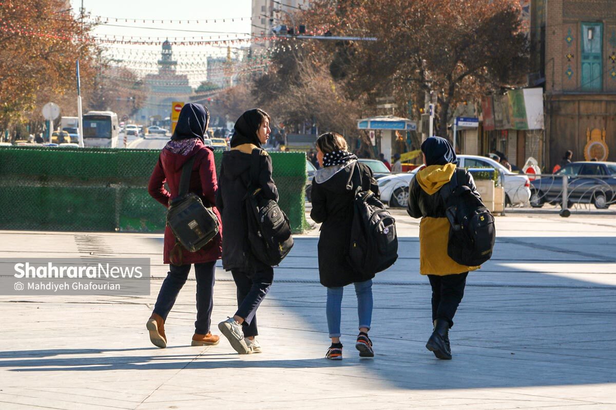 بانوانی با حجاب نامتعارف، از چرایی رعایت حداقلهای حجاب می گویند بانوانی با حجاب نامتعارف، از چرایی رعایت حداقلهای حجاب می گویند