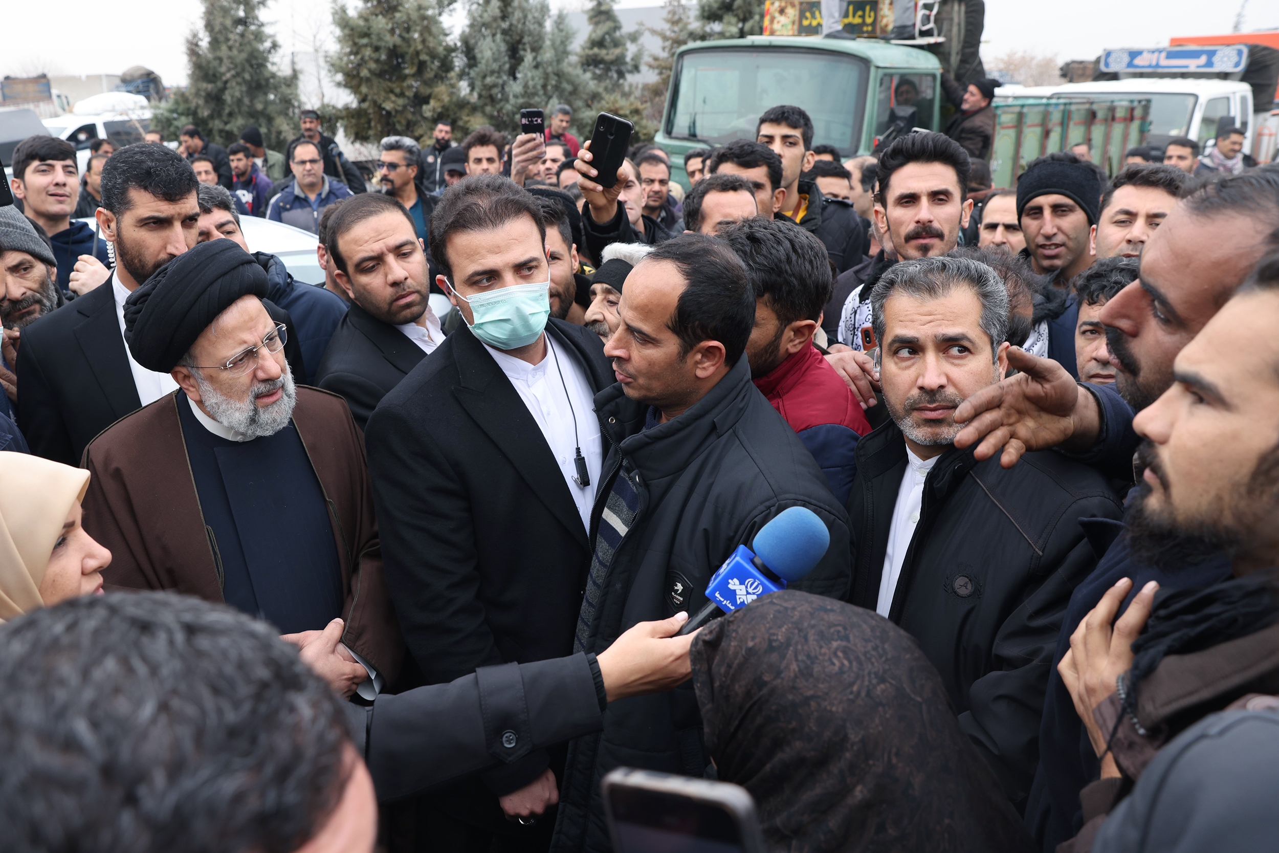 دردِدل رانندگان و کامیونداران با رئیسجمهور+ فیلم و عکس دردِدل رانندگان و کامیونداران با رئیسجمهور+ فیلم و عکس