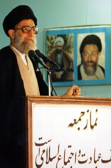یادگاری از امام| روایتی از سالروز انتصاب آیتالله خامنهای به امامت جمعه تهران+ ۱۰ خطبه تاریخی رهبر انقلاب یادگاری از امام| روایتی از سالروز انتصاب آیتالله خامنهای به امامت جمعه تهران+ ۱۰ خطبه تاریخی رهبر انقلاب