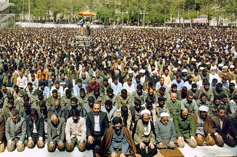 یادگاری از امام| روایتی از سالروز انتصاب آیتالله خامنهای به امامت جمعه تهران+ ۱۰ خطبه تاریخی رهبر انقلاب یادگاری از امام| روایتی از سالروز انتصاب آیتالله خامنهای به امامت جمعه تهران+ ۱۰ خطبه تاریخی رهبر انقلاب
