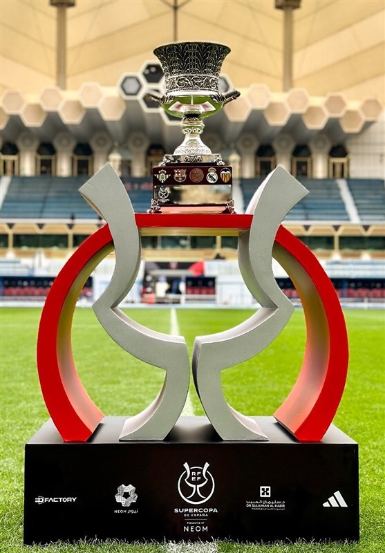 معرفی پیراهنهای رئال مادرید و بارسلونا برای فینال سوپرکاپ + عکس و فیلم معرفی پیراهنهای رئال مادرید و بارسلونا برای فینال سوپرکاپ + عکس و فیلم