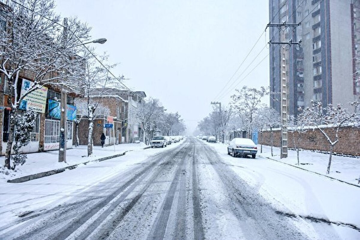 تداوم تعطیلی ادارات، بانک‌ها، مدارس و دانشگاه‌های همدان (۲۵ دی ماه ۱۴۰۱)