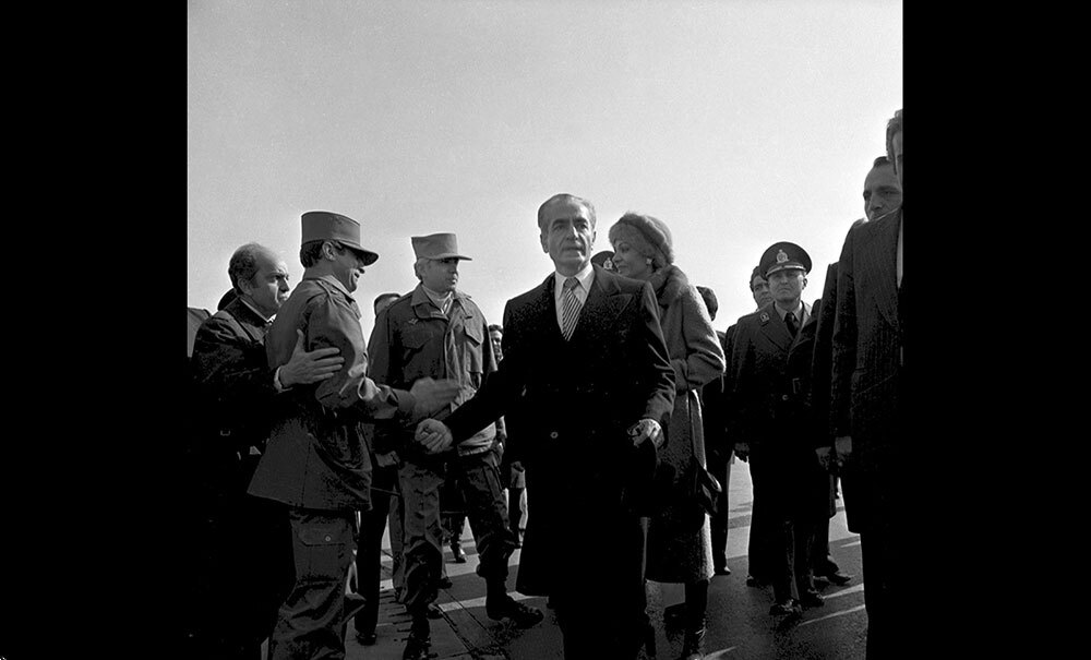 همه چیز درباره فرار شاه و فرح پهلوی از ایران+ عکس همه چیز درباره فرار شاه و فرح پهلوی از ایران+ عکس