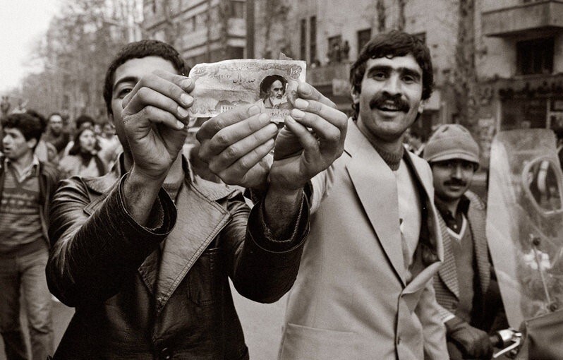 همه چیز درباره فرار شاه و فرح پهلوی از ایران+ عکس همه چیز درباره فرار شاه و فرح پهلوی از ایران+ عکس