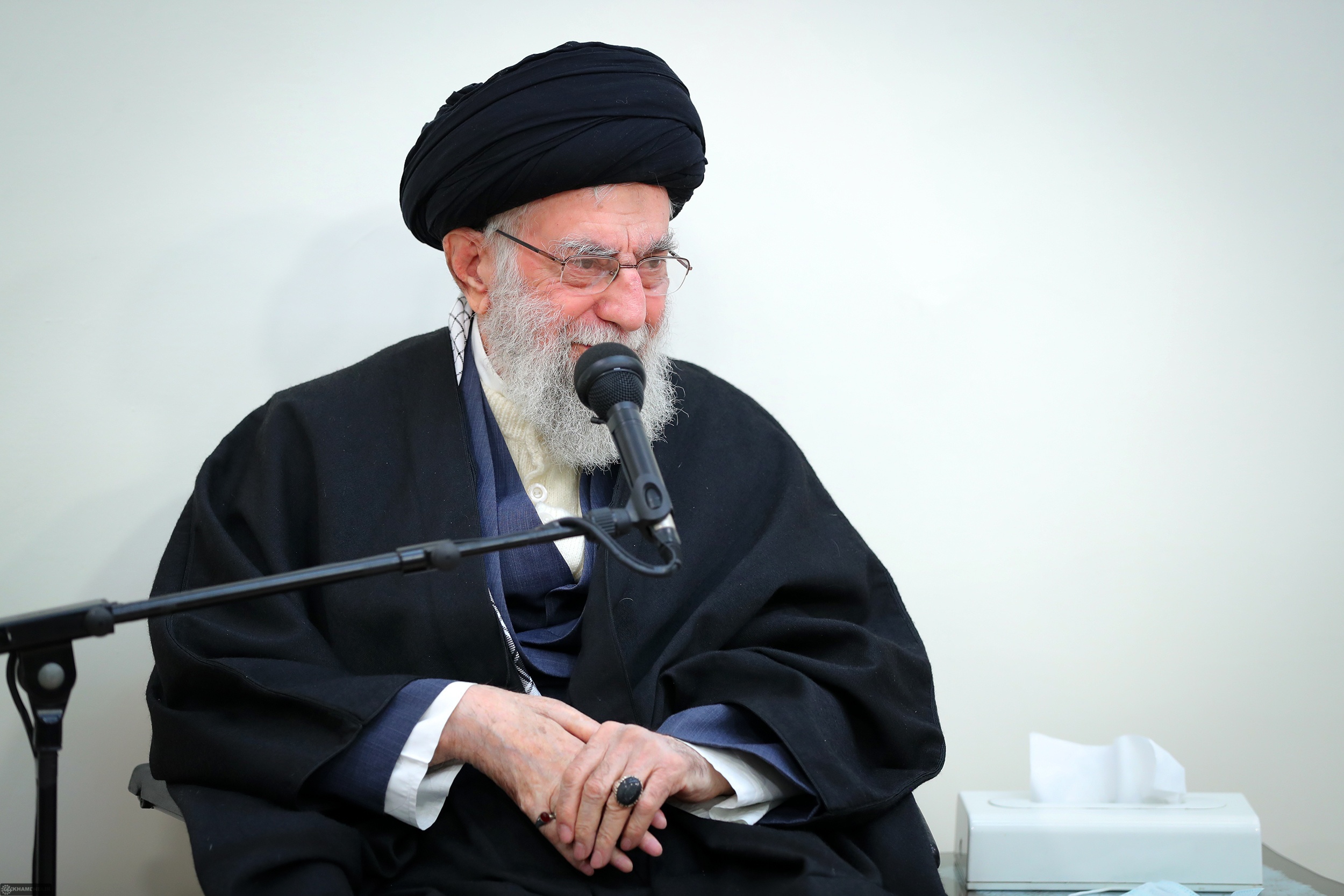 دیدار جمعی از مسئولان سازمان تبلیغات اسلامی با رهبر انقلاب دیدار جمعی از مسئولان سازمان تبلیغات اسلامی با رهبر انقلاب