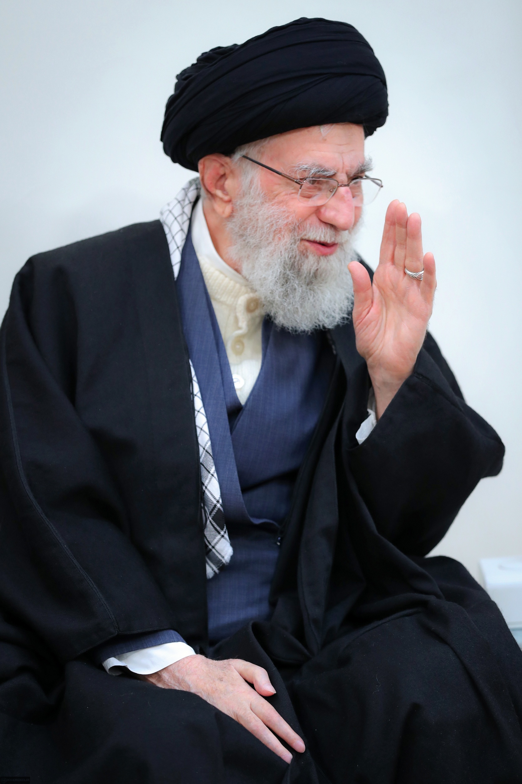 دیدار جمعی از مسئولان سازمان تبلیغات اسلامی با رهبر انقلاب دیدار جمعی از مسئولان سازمان تبلیغات اسلامی با رهبر انقلاب