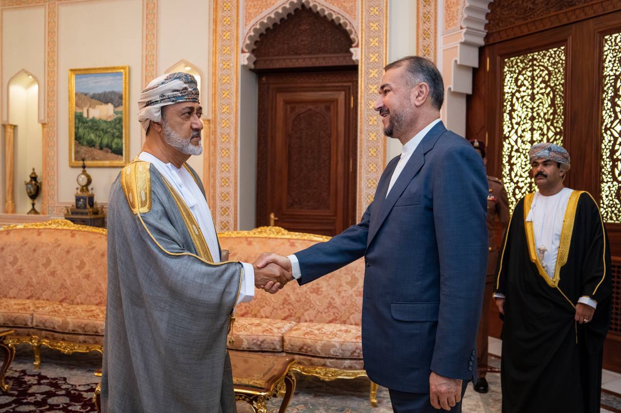 دیدار امیرعبداللهیان با پادشاه عمان| پیام کتبی رئیسی به سلطان هیثم بن طارق چیست؟ دیدار امیرعبداللهیان با پادشاه عمان| پیام کتبی رئیسی به سلطان هیثم بن طارق چیست؟