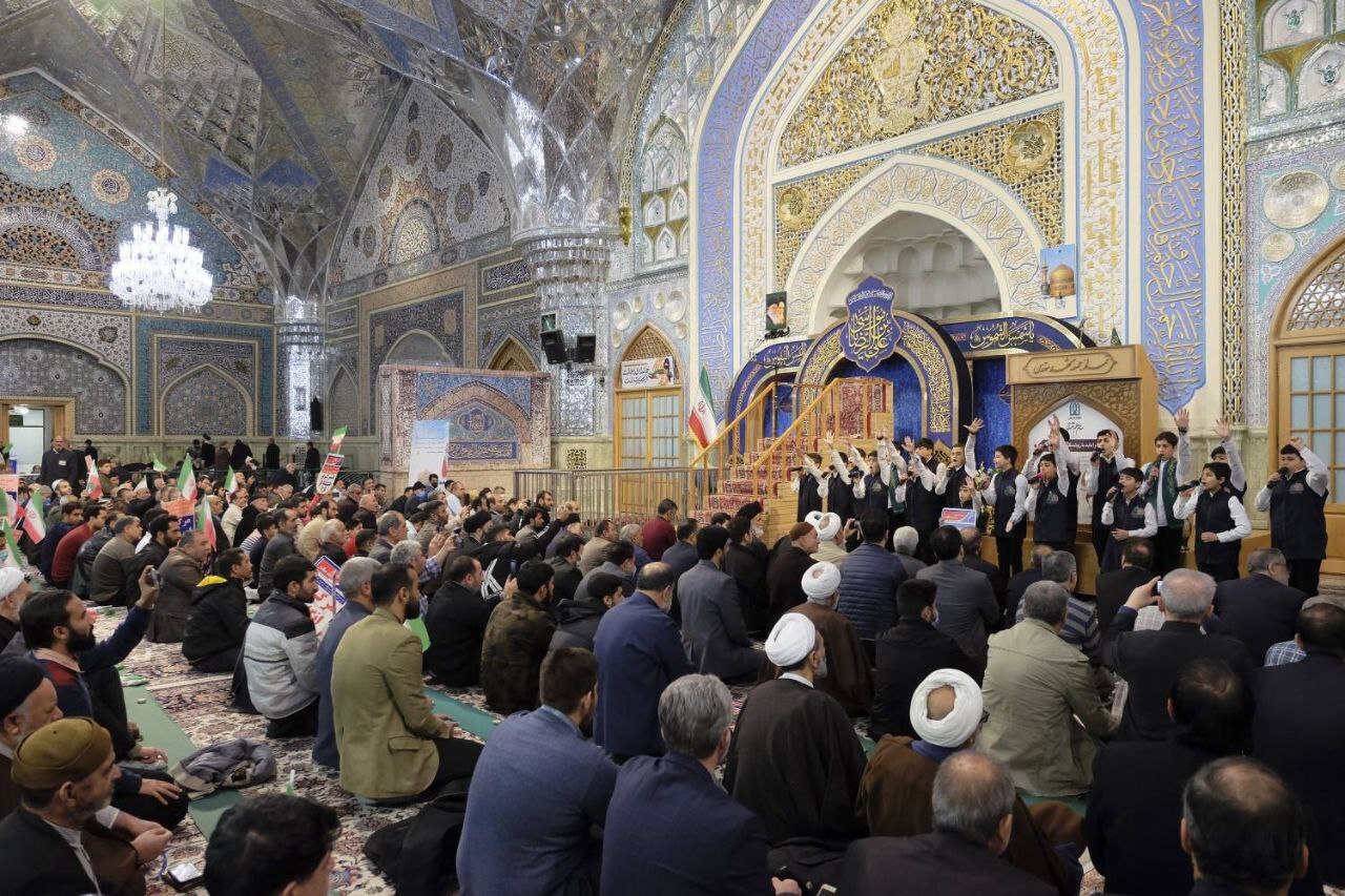 آمریکاییها مگر در خواب ببینند روزی بر ملت ایران مسلط شوند| تاریخ کوفه در ایران تکرار نمیشود آمریکاییها مگر در خواب ببینند روزی بر ملت ایران مسلط شوند| تاریخ کوفه در ایران تکرار نمیشود