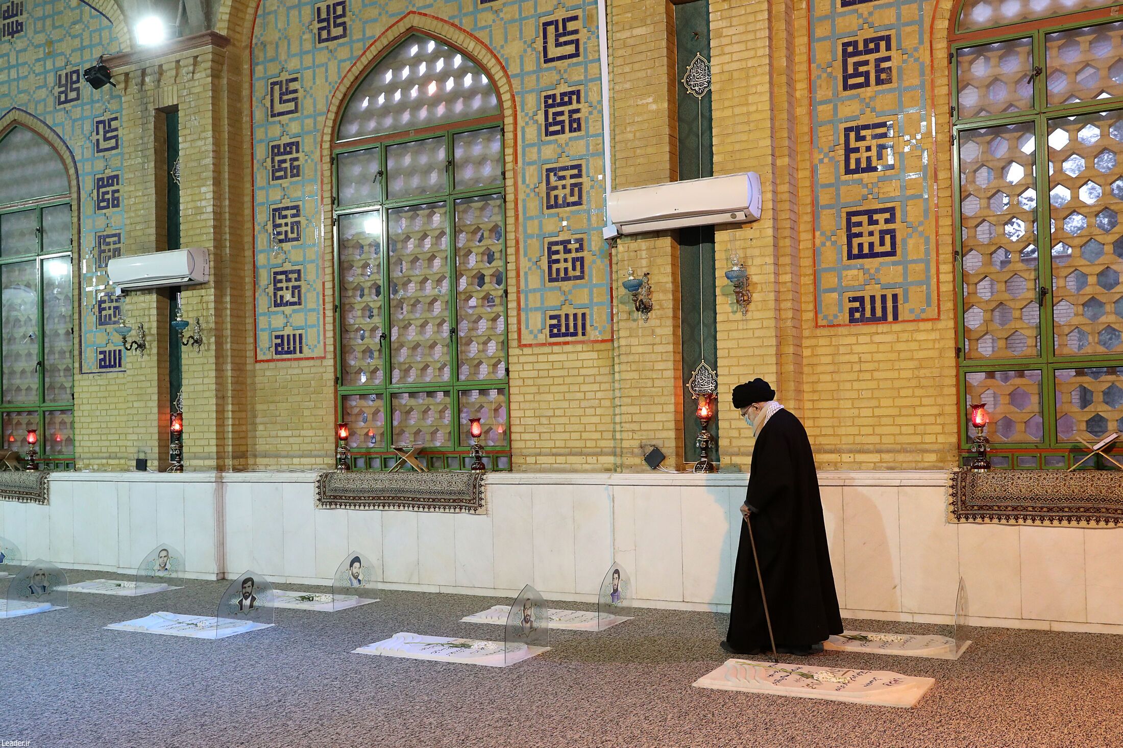 حضور رهبر انقلاب در مرقد امام خمینی (ره) و گلزار شهدا+ عکس حضور رهبر انقلاب در مرقد امام خمینی (ره) و گلزار شهدا+ عکس