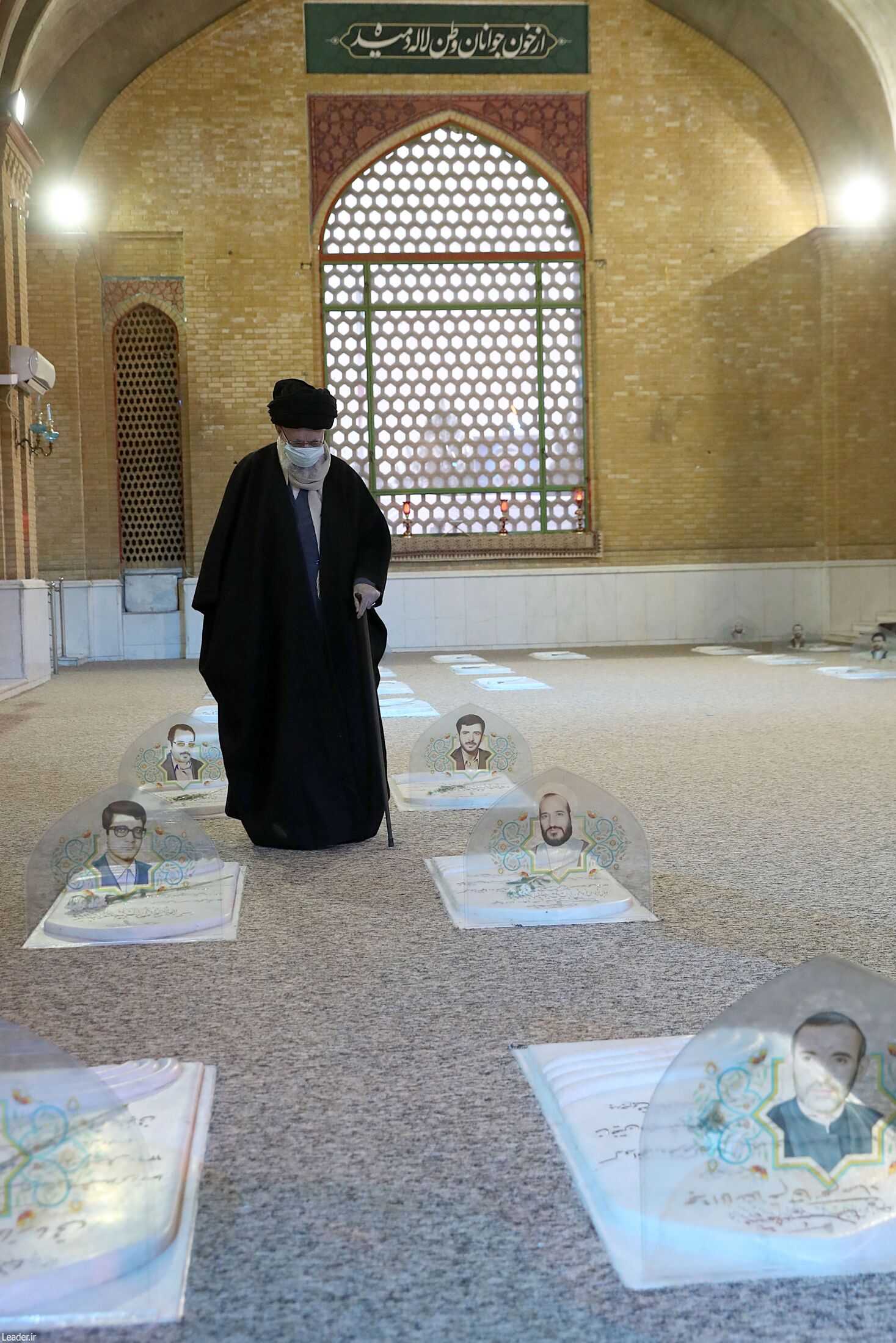 حضور رهبر انقلاب در مرقد امام خمینی (ره) و گلزار شهدا+ عکس حضور رهبر انقلاب در مرقد امام خمینی (ره) و گلزار شهدا+ عکس