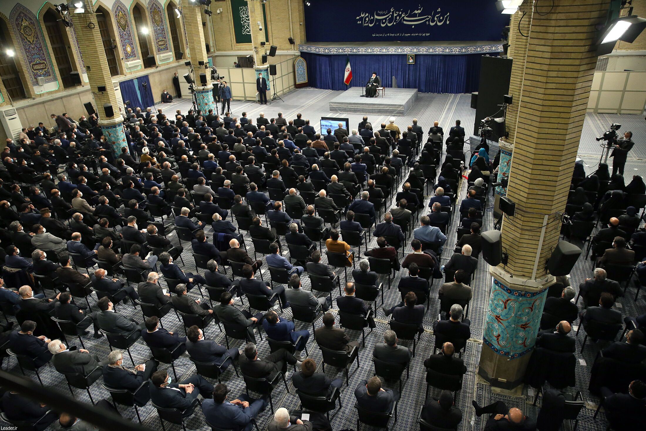 ۱۴ تولیدکننده و کارآفرین در دیدار با رهبر انقلاب چه گفتند؟+ فیلم و متن کامل بیانات رهبری ۱۴ تولیدکننده و کارآفرین در دیدار با رهبر انقلاب چه گفتند؟+ فیلم و متن کامل بیانات رهبری