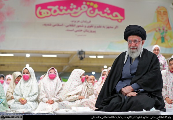 جشن تکلیف دختران در حضور رهبر معظم انقلاب + تصاویر