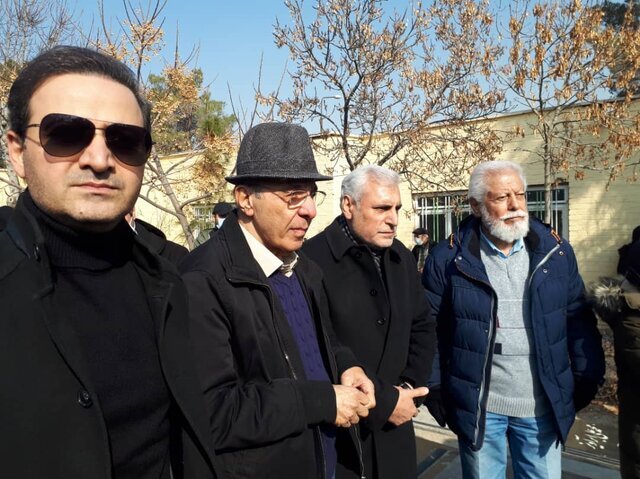 «شهروز ملکآرایی» در قطعه هنرمندان آرام گرفت «شهروز ملکآرایی» در قطعه هنرمندان آرام گرفت