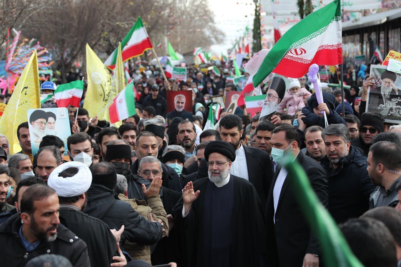پرچم اتحاد| گزارش شهرآرانیوز از راهپیمایی ۲۲ بهمن در سراسر کشور| ملت ایران «اتحاد ملی» را به‌نمایش گذاشتند+ فیلم و عکس